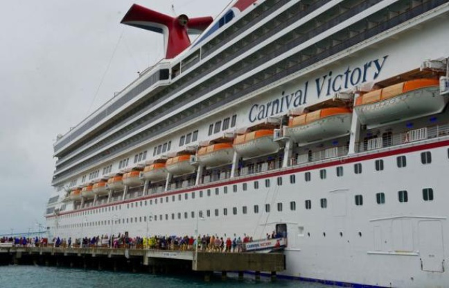 Un an après le tragique naufrage du Concordia, le numéro un mondial des croisières, Carnival, fait face à un nouveau fiasco médiatique qui révèle les travers de la croissance ultra-rapide du secteur ces dernières années. Un an après le tragique naufrage du Concordia, le numéro un mondial des croisières, Carnival, fait face à un nouveau fiasco médiatique qui révèle les travers de la croissance ultra-rapide du secteur ces dernières années.