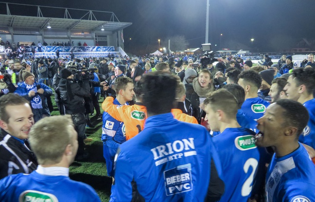 Sarre-Union, le 19 janvier 2016. - Sarre-Union (CFA) bat Niort (L2) (1-0) en 16e de finale de la Coupe de France. Le club amateur bas-rhinois accède pour la première fois les 8es de finale de la compétition et joue Lorient (L1), ce mercredi. Sarre-Union, le 19 janvier 2016. - Sarre-Union (CFA) bat Niort (L2) (1-0) en 16e de finale de la Coupe de France. Le club amateur bas-rhinois accède pour la première fois les 8es de finale de la compétition et joue Lorient (L1), ce mercredi.