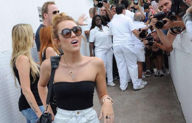 Miley Cyrus à Miami, le17 mai 2012. Miley Cyrus à Miami, le17 mai 2012.