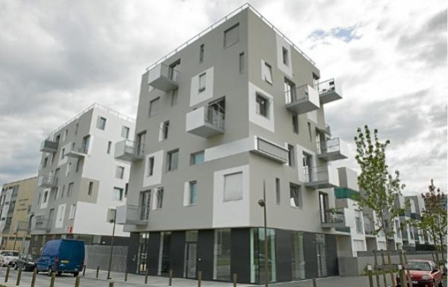 L'UMP veut un dispositif pour inciter le locataire à acheter son logement social. L'UMP veut un dispositif pour inciter le locataire à acheter son logement social.