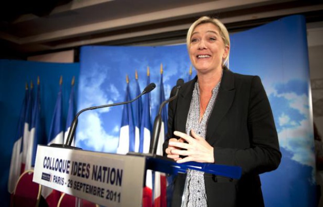 Marine Le Pen, présidente du Front national, lors de son discours sur l'éducation au club Idées-Nation, le 29 septembre 2011 à Paris. Marine Le Pen, présidente du Front national, lors de son discours sur l'éducation au club Idées-Nation, le 29 septembre 2011 à Paris.