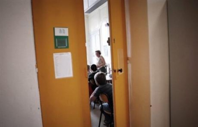 Les demandes de dérogation pour inscrire son enfant en 6ème hors de son secteur sont en hausse par rapport à 2007, surtout dans les grandes agglomérations, les collèges de centre-ville étant les plus prisés, selon des éléments de certaines académies recueillis par les bureaux de l'AFP. Les demandes de dérogation pour inscrire son enfant en 6ème hors de son secteur sont en hausse par rapport à 2007, surtout dans les grandes agglomérations, les collèges de centre-ville étant les plus prisés, selon des éléments de certaines académies recueillis par les bureaux de l'AFP.