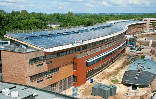 Le lycée Vaclav Havel à Bègles, sera à la rentrée 2012 le premier lycée à énergie positive d'Aquitaine Le lycée Vaclav Havel à Bègles, sera à la rentrée 2012 le premier lycée à énergie positive d'Aquitaine