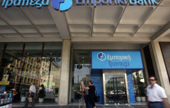 La banque française Crédit Agricole SA a confirmé jeudi avoir reçu "plusieurs" offres pour la reprise de sa filiale grecque Emporiki, sans avoir encore pris de décision à ce stade, selon un communiqué. La banque française Crédit Agricole SA a confirmé jeudi avoir reçu "plusieurs" offres pour la reprise de sa filiale grecque Emporiki, sans avoir encore pris de décision à ce stade, selon un communiqué.