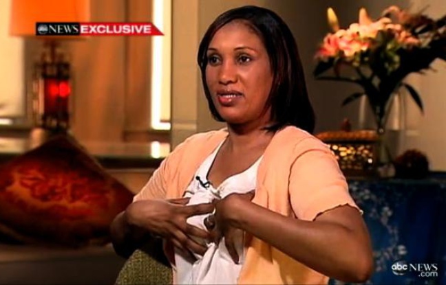 Capture d'écran de l'interview vidéo à ABC News de Nafissatou Diallo, qui accuse DSK de l'avoir violée aux Etats-Unis. Capture d'écran de l'interview vidéo à ABC News de Nafissatou Diallo, qui accuse DSK de l'avoir violée aux Etats-Unis.