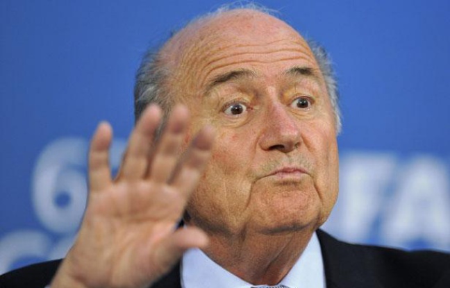 Sepp Blatter, le président de la FIFA, le 25 mai 2012, à Budapest. Sepp Blatter, le président de la FIFA, le 25 mai 2012, à Budapest.