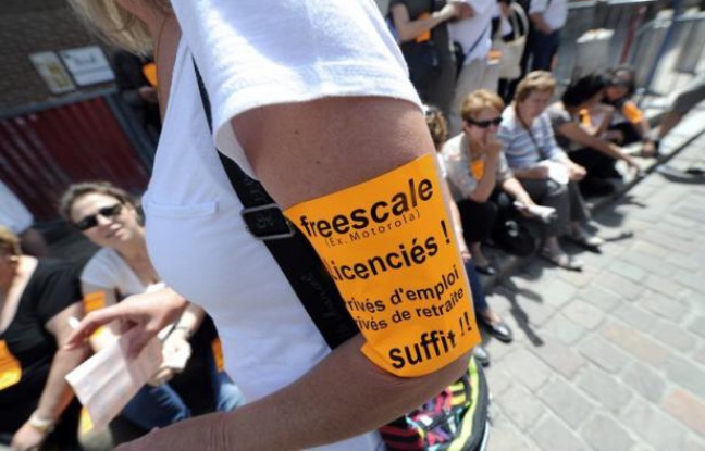 Le comité d'entreprise de l'usine de semi-conducteurs Freescale de Toulouse a voté lundi un avis négatif au licenciement des 30 représentants du personnel, un mois après le licenciement de 400 autres salariés de production, a-t-on appris auprès de la direction et de la CGT. Le comité d'entreprise de l'usine de semi-conducteurs Freescale de Toulouse a voté lundi un avis négatif au licenciement des 30 représentants du personnel, un mois après le licenciement de 400 autres salariés de production, a-t-on appris auprès de la direction et de la CGT.