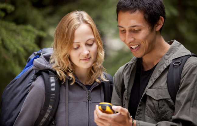 Le geocaching, une chasse aux trésors à l'échelle mondiale. Le geocaching, une chasse aux trésors à l'échelle mondiale.