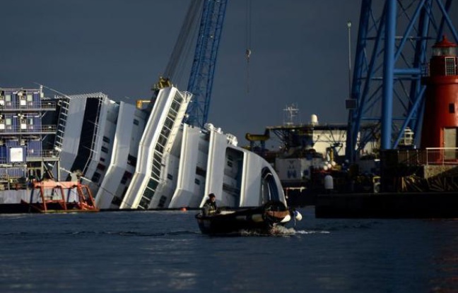 Le marché mondial de la croisière poursuit son expansion mais les industriels ont connu en 2012 une année trouble en Europe, à cause du naufrage du Costa Concordia et surtout de la crise, qui rend la clientèle économe et pèse sur les marges. Le marché mondial de la croisière poursuit son expansion mais les industriels ont connu en 2012 une année trouble en Europe, à cause du naufrage du Costa Concordia et surtout de la crise, qui rend la clientèle économe et pèse sur les marges.