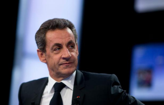 Le chef du parti Les Républicains, Nicolas Sarkozy, le 4 février 2016 sur le plateau de "Des paroles et des actes" à Paris Le chef du parti Les Républicains, Nicolas Sarkozy, le 4 février 2016 sur le plateau de "Des paroles et des actes" à Paris
