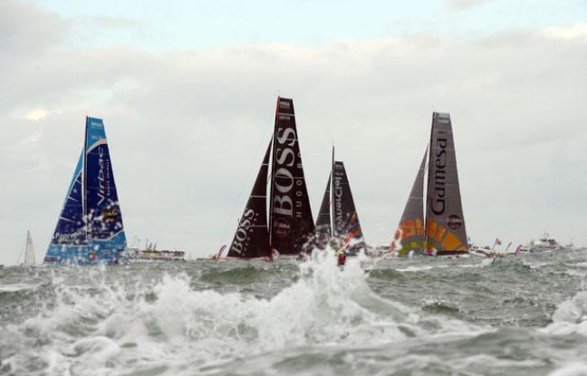 Les skippers ont pris le départ du Vendée Globe aux Sables d'Olonnes à bord de leur monocoque, le 10 novembre 2012. Les skippers ont pris le départ du Vendée Globe aux Sables d'Olonnes à bord de leur monocoque, le 10 novembre 2012.