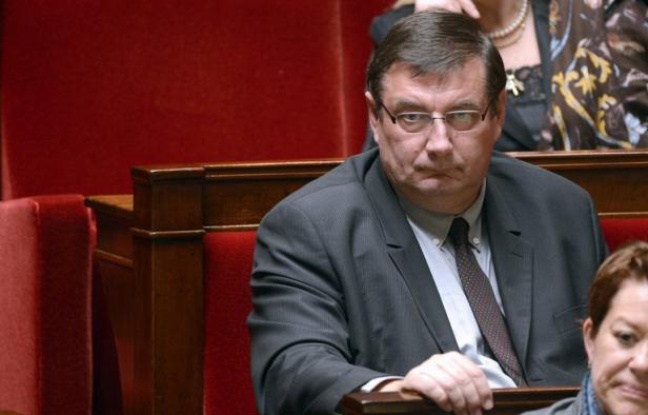 Jean-François Lamour, député UMP de Paris, a dénoncé samedi les "propos méprisants" de Bertrand Delanoë maire PS de Paris qui a accusé vendredi Nathalie Kosciusko-Morizet (UMP) candidate aux municipales à Paris, de vouloir faire une "campagne d'image" et d'être "une vraie conservatrice qui ne s'assume pas". Jean-François Lamour, député UMP de Paris, a dénoncé samedi les "propos méprisants" de Bertrand Delanoë maire PS de Paris qui a accusé vendredi Nathalie Kosciusko-Morizet (UMP) candidate aux municipales à Paris, de vouloir faire une "campagne d'image" et d'être "une vraie conservatrice qui ne s'assume pas".