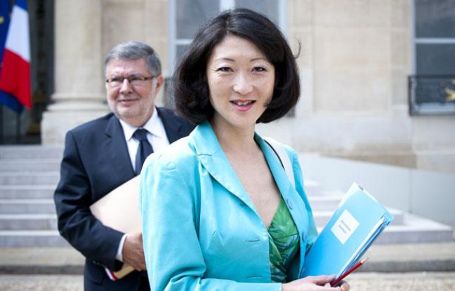 Fleur Pellerin à la sortie du conseil des ministres, le 23 mai 2012. Fleur Pellerin à la sortie du conseil des ministres, le 23 mai 2012.