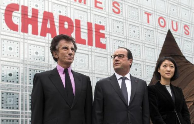 Francois Hollande, la ministre de la Culture Fleur Pellerin et le président de l'Institut du Monde Arabe Jack Lang devant l'Institut le 15 janvier 2015 Francois Hollande, la ministre de la Culture Fleur Pellerin et le président de l'Institut du Monde Arabe Jack Lang devant l'Institut le 15 janvier 2015