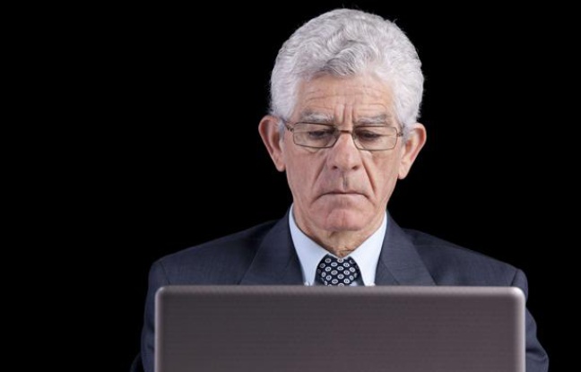 Entrepreneur senior au travail. Entrepreneur senior au travail.