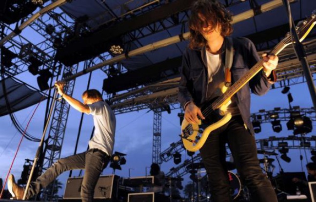 Phoenix, sur la scène du festival Coachella, le 18 avril 2010. Phoenix, sur la scène du festival Coachella, le 18 avril 2010.