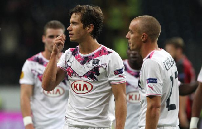 Lucas Orban, l'arrière gauche argentin des Girondins de Bordeaux, le 19 septembre 2013 à Francfort, en Ligue Europa. Lucas Orban, l'arrière gauche argentin des Girondins de Bordeaux, le 19 septembre 2013 à Francfort, en Ligue Europa.