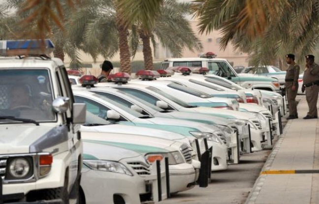 L'arrestation d'un dignitaire chiite, virulent critique des autorités, dans l'est de l'Arabie saoudite, a relancé la contestation de la minorité chiite saoudienne, une première manifestation faisant deux morts. L'arrestation d'un dignitaire chiite, virulent critique des autorités, dans l'est de l'Arabie saoudite, a relancé la contestation de la minorité chiite saoudienne, une première manifestation faisant deux morts.
