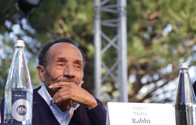 Pierre Rabhi, pendant l'une de ses nombreuses conférences. Pierre Rabhi, pendant l'une de ses nombreuses conférences.
