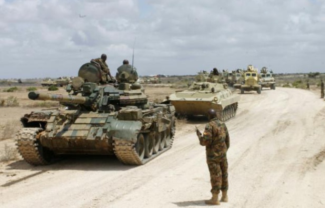 Un convoi de l'Amisom près de Merka, le 4 août 2012, en Somalie Un convoi de l'Amisom près de Merka, le 4 août 2012, en Somalie