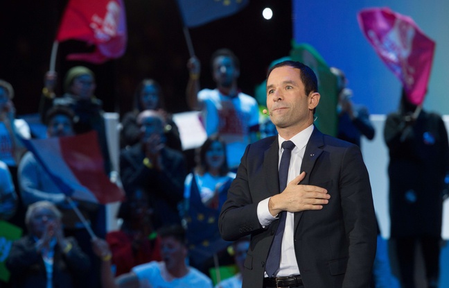 Benoît Hamon à Bercy le 19 mars 2017. Benoît Hamon à Bercy le 19 mars 2017.