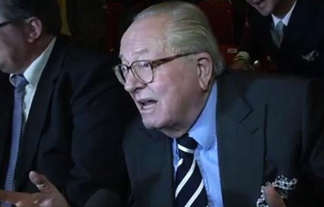 Capture d'écran d'une vidéo de Jean-Marie Le Pen s'exprimant au micro de la LCP (mardi 17 avril 2012) Capture d'écran d'une vidéo de Jean-Marie Le Pen s'exprimant au micro de la LCP (mardi 17 avril 2012)