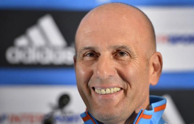 Elie Baup, nommé mercredi entraîneur de Marseille (Ligue 1), a déclaré qu'il se sentait "plus costaud" grâce à son travail de consultant à la télévision et s'est dit "impatient" de démarrer, lors d'une conférence de presse jeudi à Crans-Montana, où l'OM est en stage. Elie Baup, nommé mercredi entraîneur de Marseille (Ligue 1), a déclaré qu'il se sentait "plus costaud" grâce à son travail de consultant à la télévision et s'est dit "impatient" de démarrer, lors d'une conférence de presse jeudi à Crans-Montana, où l'OM est en stage.