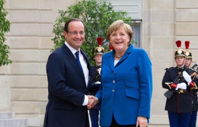 François Hollande et Angela Merkel célèbrent dimanche à Reims (Marne) le 50e anniversaire de la réconciliation franco-allemande, assombri par la découverte samedi de la profanation de 40 tombes de soldats allemands de la première guerre mondiale dans un cimetière militaire à Saint-Etienne-à-Arnes dans les Ardennes. François Hollande et Angela Merkel célèbrent dimanche à Reims (Marne) le 50e anniversaire de la réconciliation franco-allemande, assombri par la découverte samedi de la profanation de 40 tombes de soldats allemands de la première guerre mondiale dans un cimetière militaire à Saint-Etienne-à-Arnes dans les Ardennes.