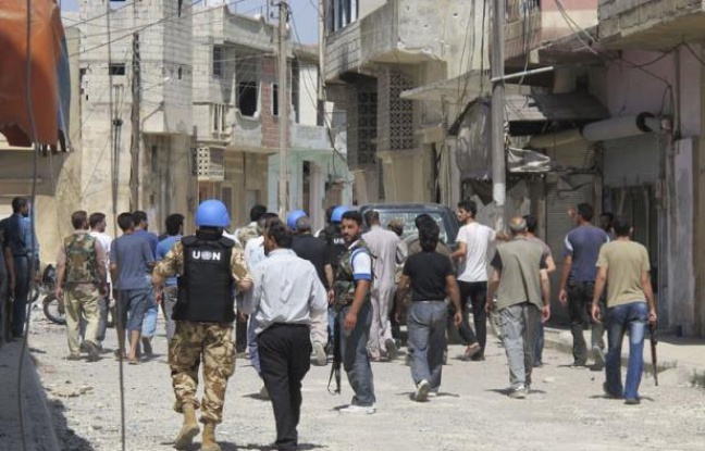 Une intervention militaire étrangère en Syrie ne serait "pas la bonne voie", a estimé mercredi le secrétaire général de l'Otan, Anders Fogh Rasmussen, quelques heures après qu'un haut responsable de l'Onu eut qualifié de guerre civile la situation dans ce pays. Une intervention militaire étrangère en Syrie ne serait "pas la bonne voie", a estimé mercredi le secrétaire général de l'Otan, Anders Fogh Rasmussen, quelques heures après qu'un haut responsable de l'Onu eut qualifié de guerre civile la situation dans ce pays.