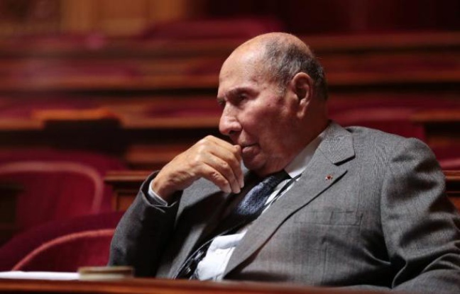 Serge Dassault au Sénat, le 20 décembre 2012 à Paris Serge Dassault au Sénat, le 20 décembre 2012 à Paris
