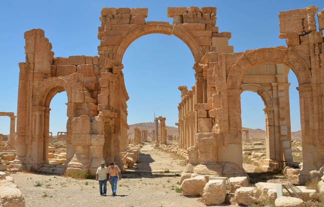 L'arche du temple de Palmyre, en Syrie, photographié en juillet 2014, avant que les djihadistes de l'Etat islamique ne le détruise. L'arche du temple de Palmyre, en Syrie, photographié en juillet 2014, avant que les djihadistes de l'Etat islamique ne le détruise.