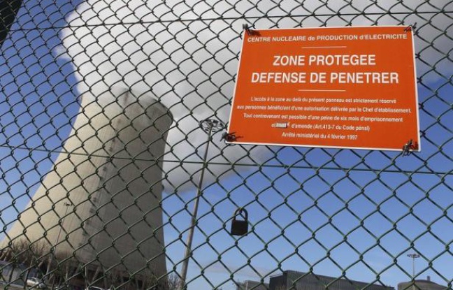 Les militants de Nogent encourent pour ces délits jusqu'à cinq ans d'emprisonnement et 75.000 euros d'amende, bien au-delà des peines normalement prévues pour une intrusion sur un site nucléaire, à savoir six mois d'emprisonnement et 7.500 euros d'amende, selon leur avocat Me Alexandre Faro. Les militants de Nogent encourent pour ces délits jusqu'à cinq ans d'emprisonnement et 75.000 euros d'amende, bien au-delà des peines normalement prévues pour une intrusion sur un site nucléaire, à savoir six mois d'emprisonnement et 7.500 euros d'amende, selon leur avocat Me Alexandre Faro.