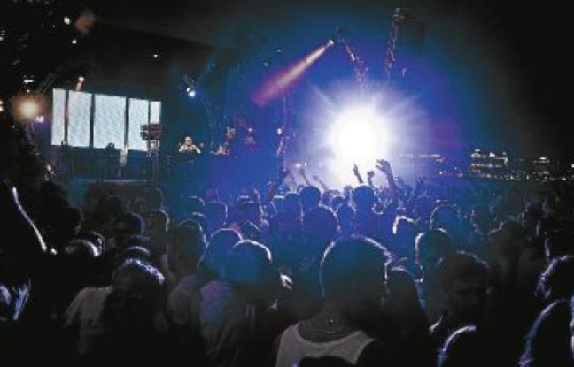Avant le rappeur Orelsan (à g.) à Pantiero le 8 août, les Plages électroniques montent le son dès ce jeudi (au c.). Amadou et Mariam (à d.) feront quant à eux la clôture du Nice jazz festival le 12 juillet. Avant le rappeur Orelsan (à g.) à Pantiero le 8 août, les Plages électroniques montent le son dès ce jeudi (au c.). Amadou et Mariam (à d.) feront quant à eux la clôture du Nice jazz festival le 12 juillet.