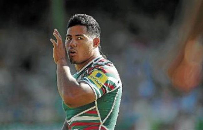 Pour Guy Novès, le jeune centre de Leicester Manu Tuilagi (21 ans) est « un bulldozer ». Pour Guy Novès, le jeune centre de Leicester Manu Tuilagi (21 ans) est « un bulldozer ».