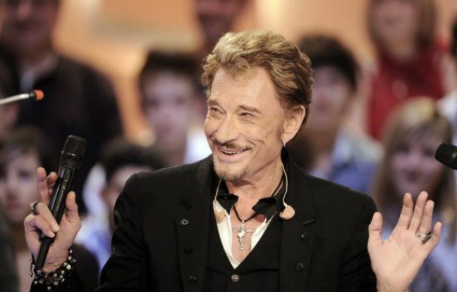 Johnny Hallyday reste "très ami" avec le président sortant Nicolas Sarkozy, mais "souhaite bonne chance" à son successeur François Hollande "car il va avoir du boulot", indique-t-il lundi alors qu'il entame lundi sa 181e tournée avec un concert à Montpellier. Johnny Hallyday reste "très ami" avec le président sortant Nicolas Sarkozy, mais "souhaite bonne chance" à son successeur François Hollande "car il va avoir du boulot", indique-t-il lundi alors qu'il entame lundi sa 181e tournée avec un concert à Montpellier.