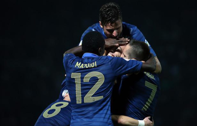 Les joueurs de l'équipe de France lors de leur victoire contre la Biélorussie, le 10 septembre 2013 à Gomel. Les joueurs de l'équipe de France lors de leur victoire contre la Biélorussie, le 10 septembre 2013 à Gomel.