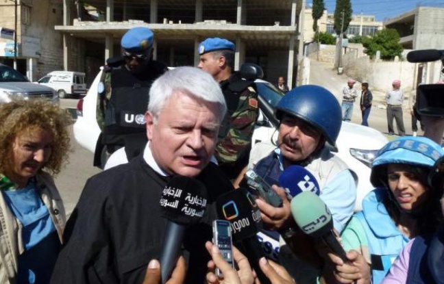 "Pour le moment, tout en suspendant ses activités, nous avons décidé de ne pas toucher à la mission, à son mandat", a déclaré le chef des opérations de maintien de la paix de l'ONU Hervé Ladsous après une réunion du Conseil de sécurité au cours de laquelle le chef de cette mission baptisée Misnus s'est exprimé. "Pour le moment, tout en suspendant ses activités, nous avons décidé de ne pas toucher à la mission, à son mandat", a déclaré le chef des opérations de maintien de la paix de l'ONU Hervé Ladsous après une réunion du Conseil de sécurité au cours de laquelle le chef de cette mission baptisée Misnus s'est exprimé.