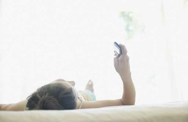 pornographie femmes visionnent plus souvent videos telephone hommes pornographie femmes visionnent plus souvent videos telephone hommes