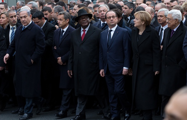 Benjamin Netanyahu, Nicolas Sarkozy, Ibrahim Boubacar Keita, François Hollande, Angela Merkel et Mahmoud Abbas lors de la marche républicaine le 11 janvier 2015 à Paris. Benjamin Netanyahu, Nicolas Sarkozy, Ibrahim Boubacar Keita, François Hollande, Angela Merkel et Mahmoud Abbas lors de la marche républicaine le 11 janvier 2015 à Paris.
