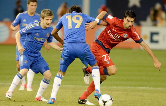 Le milieu de terrain argentin du PSG Javier Pastore lors d'un match de préparation contre Chelsea, le 22 juillet 2012, à New York. Le milieu de terrain argentin du PSG Javier Pastore lors d'un match de préparation contre Chelsea, le 22 juillet 2012, à New York.