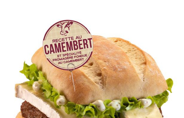 Le sandwich au camembert, proposé par Mc Donald's lors de l'opération «Grandes envies de fromage», le 8 février 2013. Le sandwich au camembert, proposé par Mc Donald's lors de l'opération «Grandes envies de fromage», le 8 février 2013.