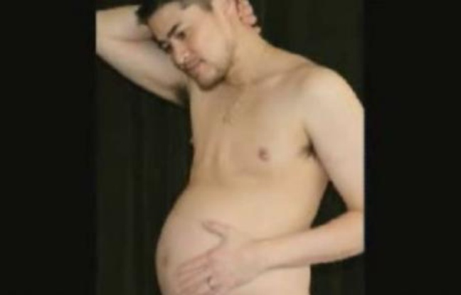 Thomas Beatie, l'homme «enceint». Thomas Beatie, l'homme «enceint».