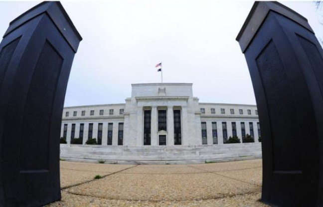 Les dirigeants de la banque centrale des Etats-Unis (Fed) seraient tentés d'augmenter "sous peu" leur soutien à l'économie américaine en cas de persistance du ralentissement économique. Les dirigeants de la banque centrale des Etats-Unis (Fed) seraient tentés d'augmenter "sous peu" leur soutien à l'économie américaine en cas de persistance du ralentissement économique.