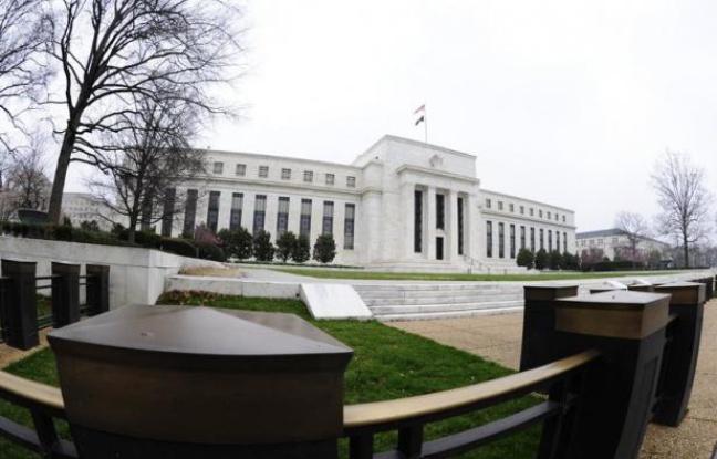 La banque centrale des Etats-Unis (Fed) a repris mercredi à Washington sa réunion de politique monétaire à l'issue de laquelle elle devrait confirmer son soutien à la reprise économique américaine, mais elle pourrait s'abstenir d'en faire plus comme le voudraient certains. La banque centrale des Etats-Unis (Fed) a repris mercredi à Washington sa réunion de politique monétaire à l'issue de laquelle elle devrait confirmer son soutien à la reprise économique américaine, mais elle pourrait s'abstenir d'en faire plus comme le voudraient certains.