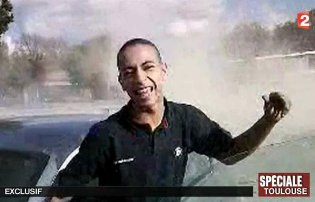 Mohamed Merah, principal suspect dans les tueries de Toulouse et Montauban est mort dans l’assaut mené par le Raid, ce 22 mars 2012 Mohamed Merah, principal suspect dans les tueries de Toulouse et Montauban est mort dans l’assaut mené par le Raid, ce 22 mars 2012