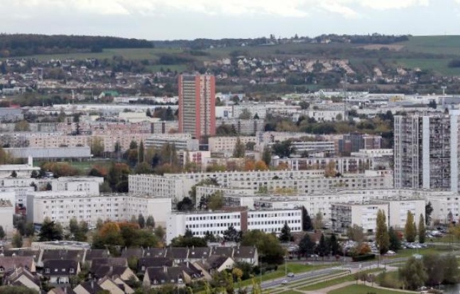 Vue en date du 7 novembre 2013 du quartier du Val-Fourré à Mantes-la-Jolie Vue en date du 7 novembre 2013 du quartier du Val-Fourré à Mantes-la-Jolie