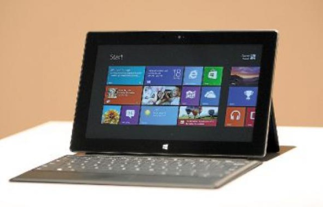 Microsoft a intégré à sa tablette Surface un clavier de seulement 3 mm d'épaisseur. Microsoft a intégré à sa tablette Surface un clavier de seulement 3 mm d'épaisseur.