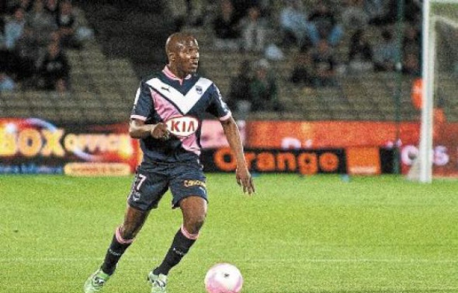 Eloigné des terrains depuis la réception de Nice en août, Landry Nguemo est dans le groupe pour défier Newcastle. Eloigné des terrains depuis la réception de Nice en août, Landry Nguemo est dans le groupe pour défier Newcastle.