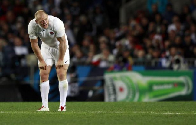 Le rugbyman anglais Mike Tindall, lors d'un match de Coupe du monde contre l'Ecosse, le 1er octobre 2011 à Auckland. Le rugbyman anglais Mike Tindall, lors d'un match de Coupe du monde contre l'Ecosse, le 1er octobre 2011 à Auckland.