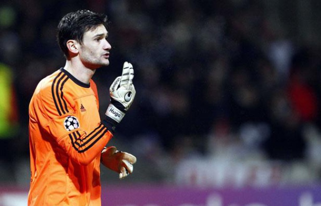 Hugo Lloris, au stade Gerland, le 14 février 2012. Hugo Lloris, au stade Gerland, le 14 février 2012.